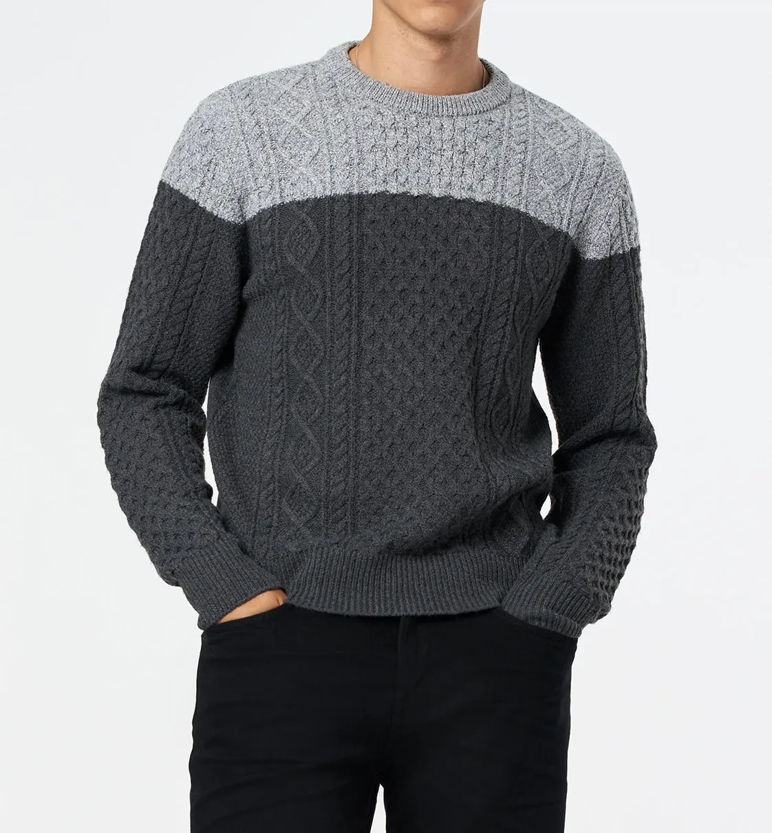 Men's Relaxed Colorblock Cable Knit Sweater