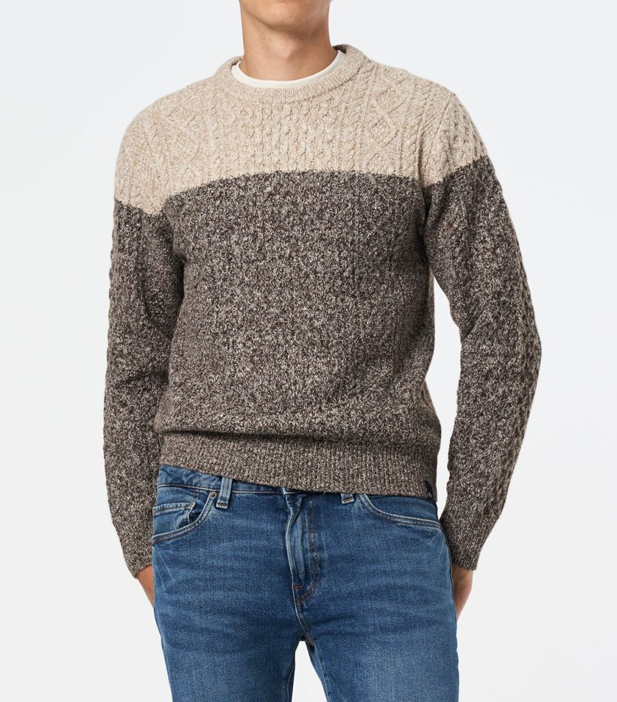 Cable Knit Relaxed-Fit Sweater